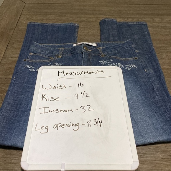 The Disney Store Snow White Boot Cut Jeans | size 8 - Picture 3 of 11